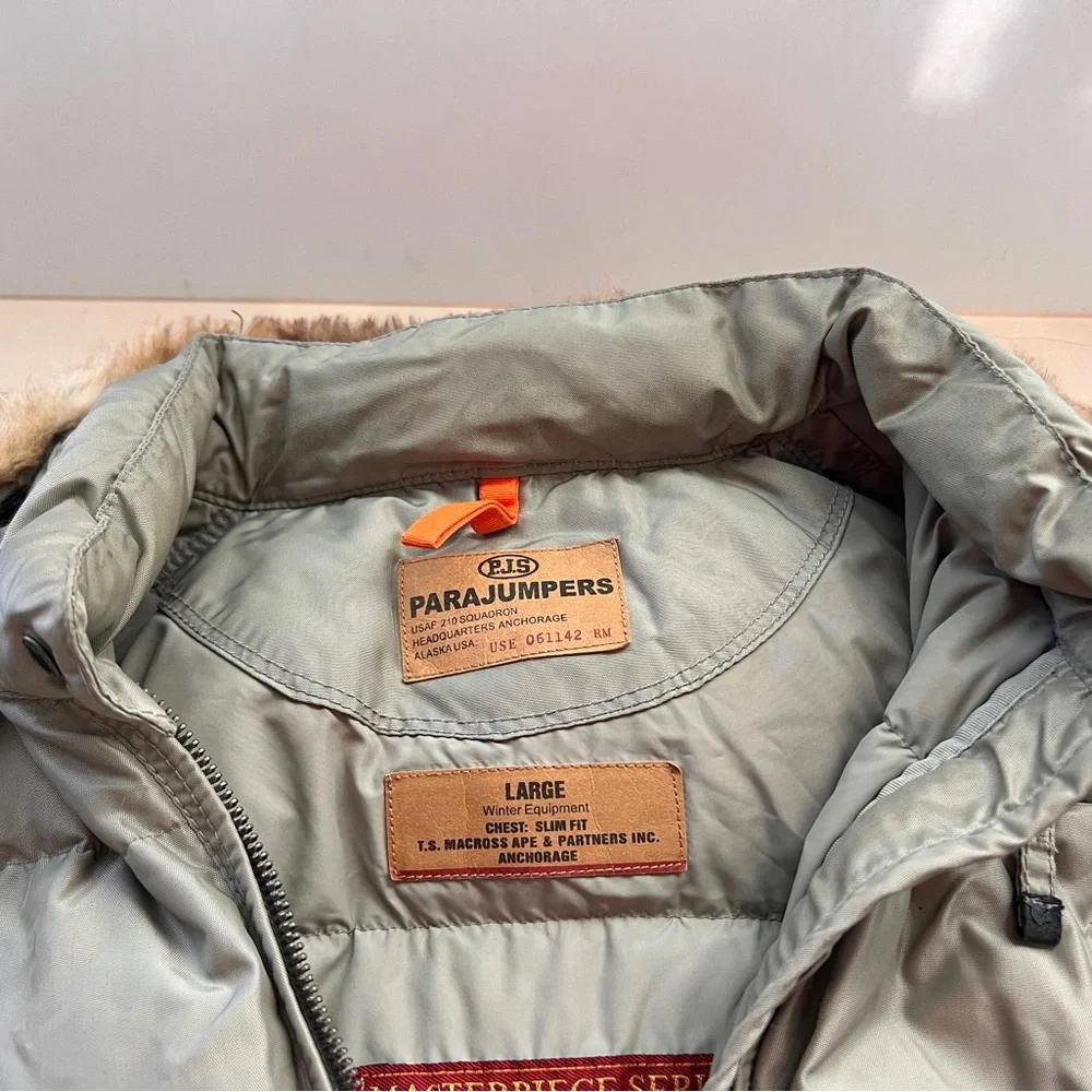 Parajumpers Silver Ski & Snow Jacket - Picture 2 of 3